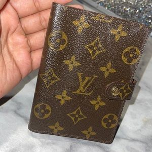 LV Authentic Pm Planner with inserts